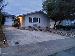 1522 Mesa St, Redding, CA 96001