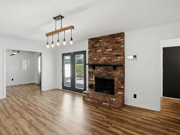 512 Lexington Blvd — Photo 26