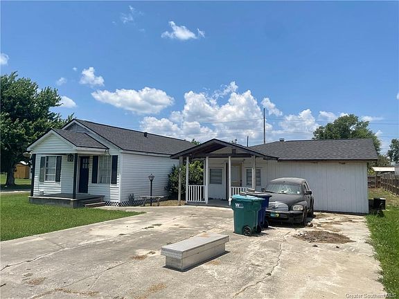 2nd image of 1021 Henning Dr