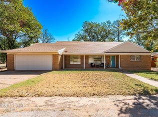 202 S Lawrence St, Roby, TX 79543