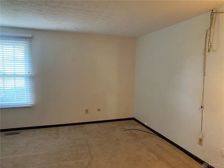 8770 Washington Colony Dr — Photo 10
