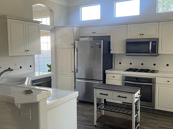 4th image of 4579 W Oak Park Dr
