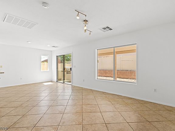 3rd image of 6511 Blessed Thistle Ave