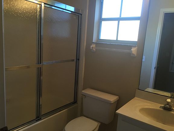 5th image of 10725 Lake Hill Dr