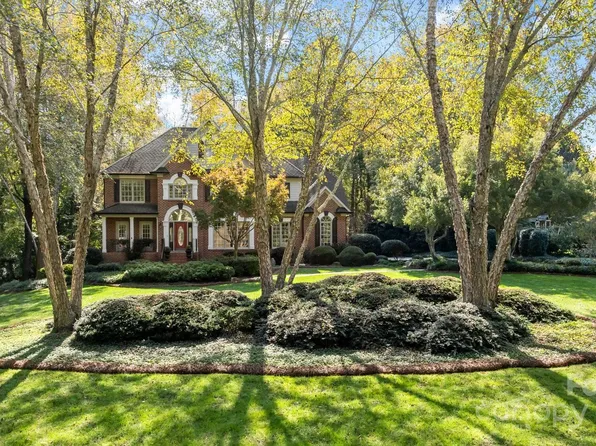 1523 Bluebird Hill Ln, Matthews, NC 28104
