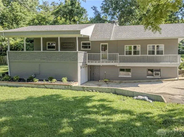 1683 Shady Ln, Dayton, OH 45432