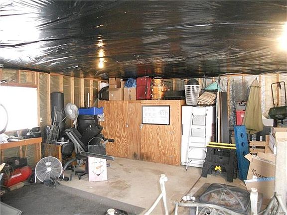 4th image of 8223 Milburn St