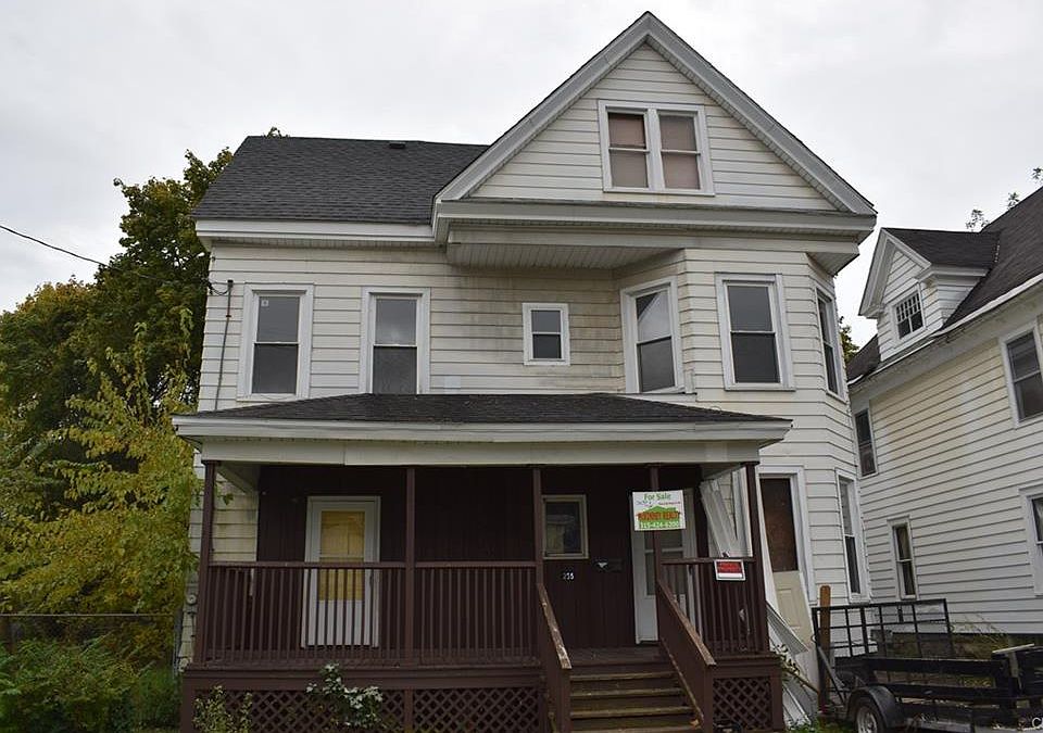 1st image of 255 McLennan Ave