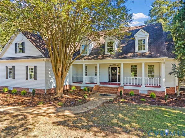 12603 Hogans Dr, Chester, VA 23836