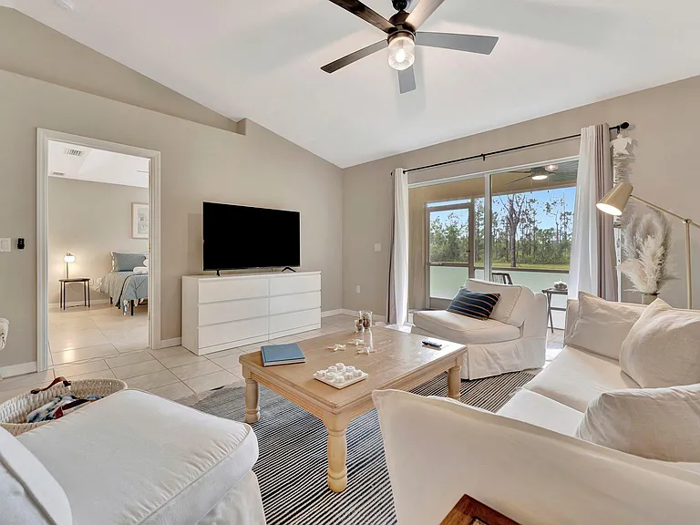 26059 Sandhill Blvd #B — Photo 19