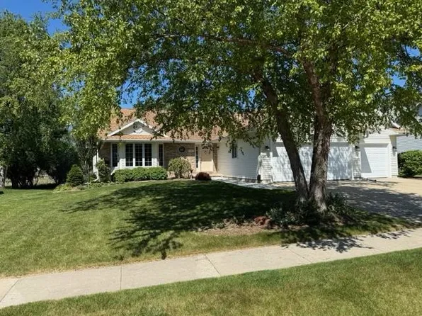 817 N Parkview St, Cottage Grove, WI 53527
