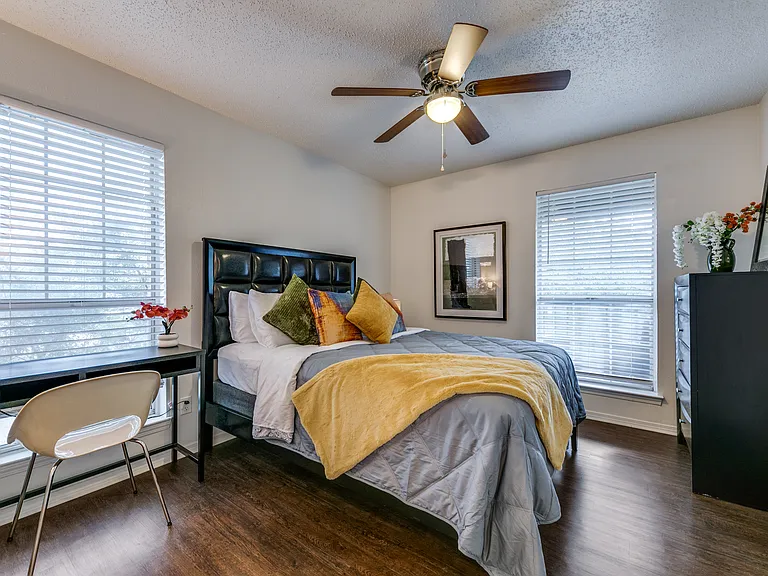 18333 Roehampton Dr #421 — Photo 15
