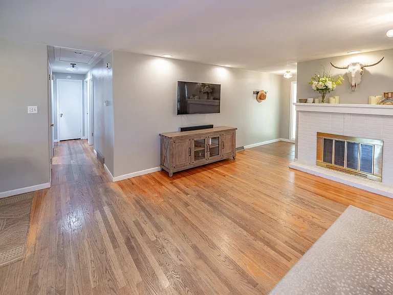 2900 S Jay St — Photo 35