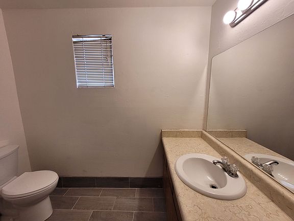 4th image of 222 E 30th St #6