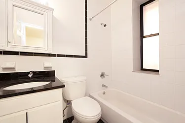 Rented by R New York