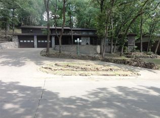 1427 Oakdale Dr, Bartlesville, OK 74006
