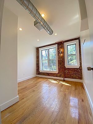 1st image of 530 Chauncey St APT 2L