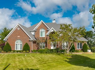 10604 S Burnham Ct, Naperville, IL 60564