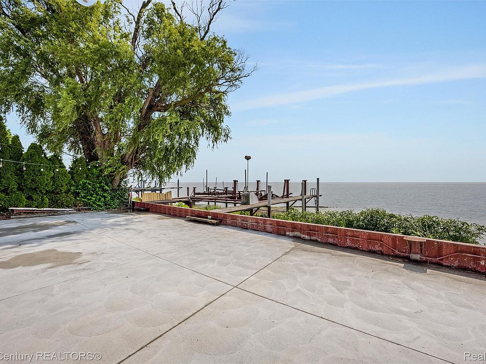 34338 Jefferson Ave, photo 29