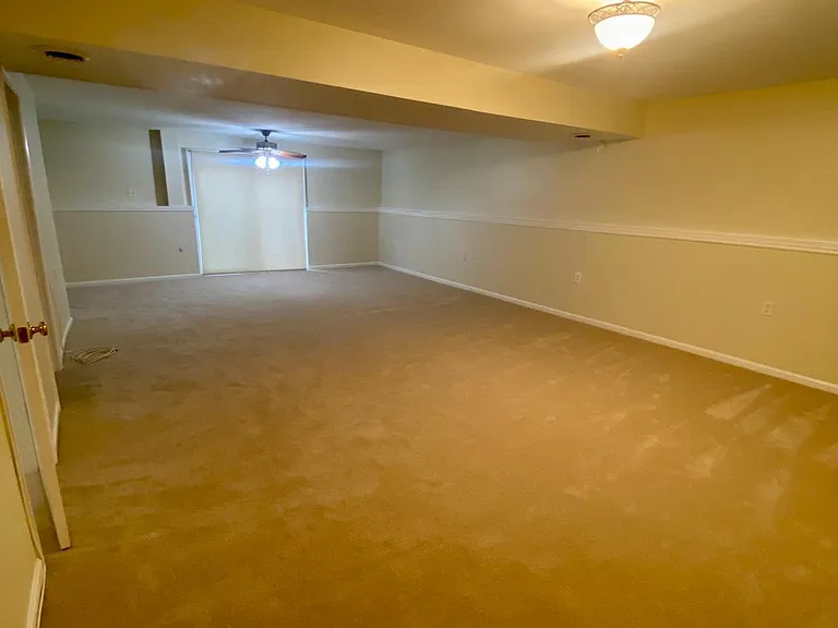 9504 S Royal Crest Ct — Photo 29