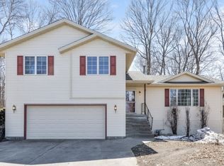 15678 Parkwood Cir, Avon, MN 56310