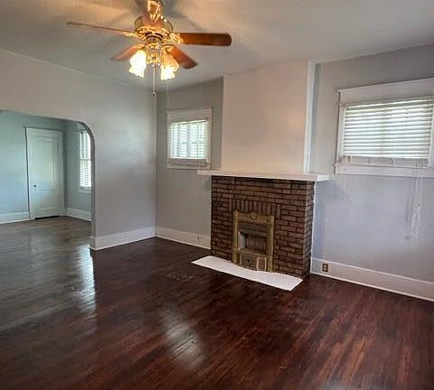 3rd image of 100 S 40th St
