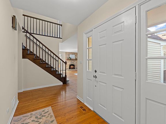 3rd image of 1969 Wexford Cir #1969
