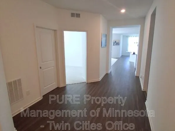 4654 Schilling Way, Woodbury, MN 55129