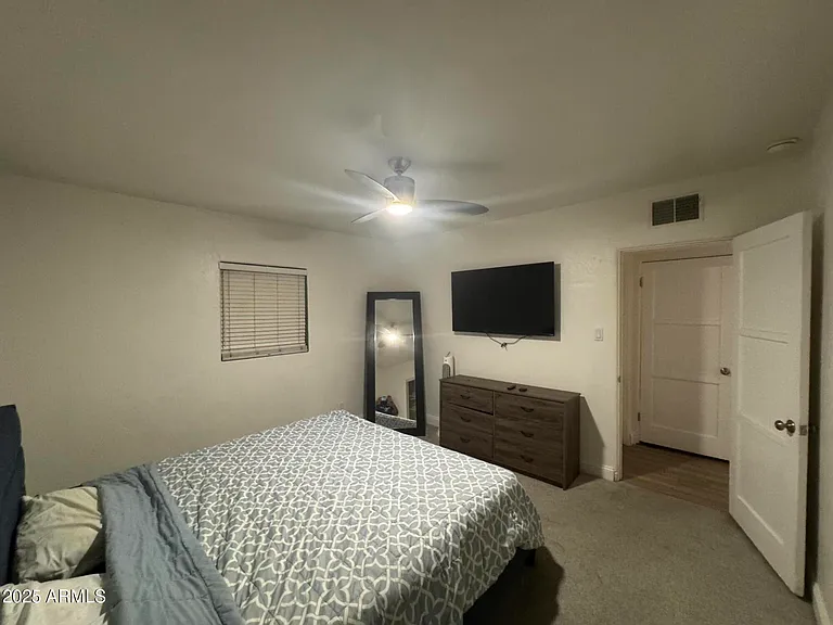 926 W Moreland St — Photo 7