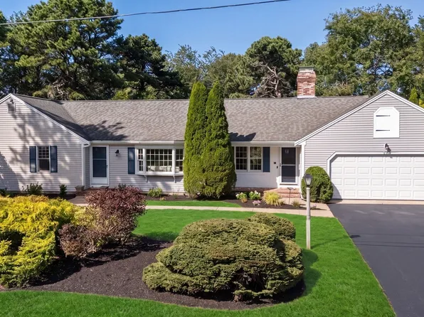 67 Forest Hills Rd, Dennis, MA 02638