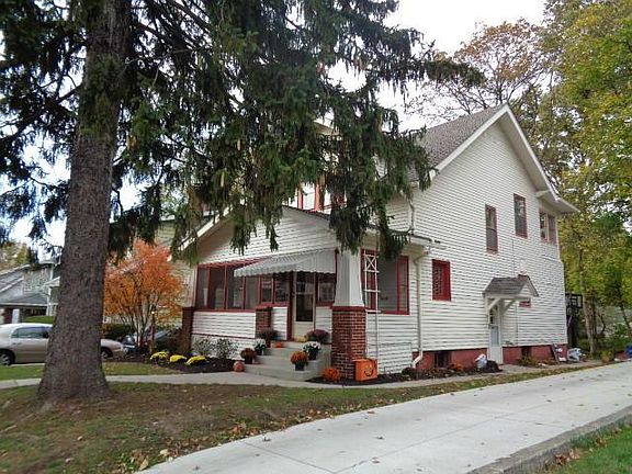 2nd image of 202 Clinton Heights Ave