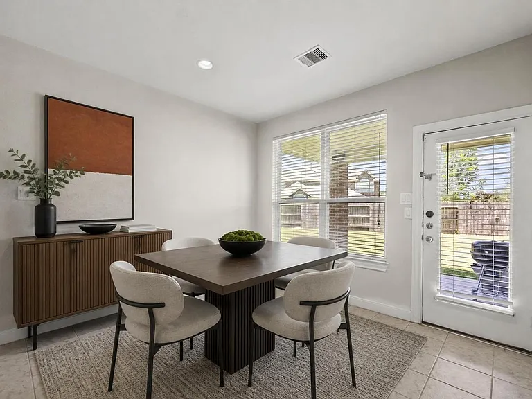 2203 Rocky Shores Ln — Photo 12