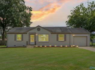 2107 Byrd Spring Rd SW, Huntsville, AL 35802