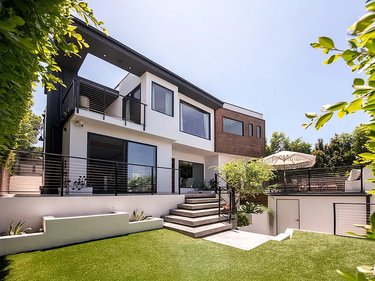 3606 Berry Dr — Photo 1