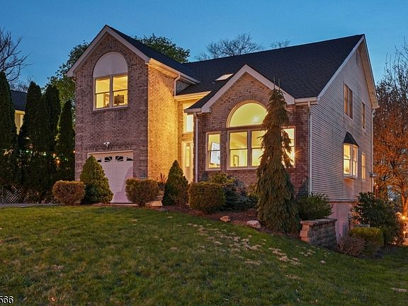 2nd image of 78 Elmwood Rd