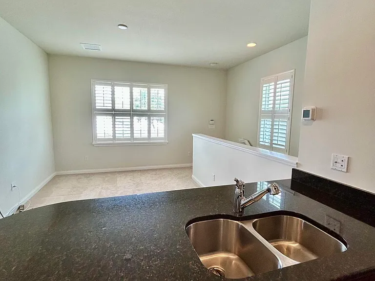 1039 Tiki Dr — Photo 8