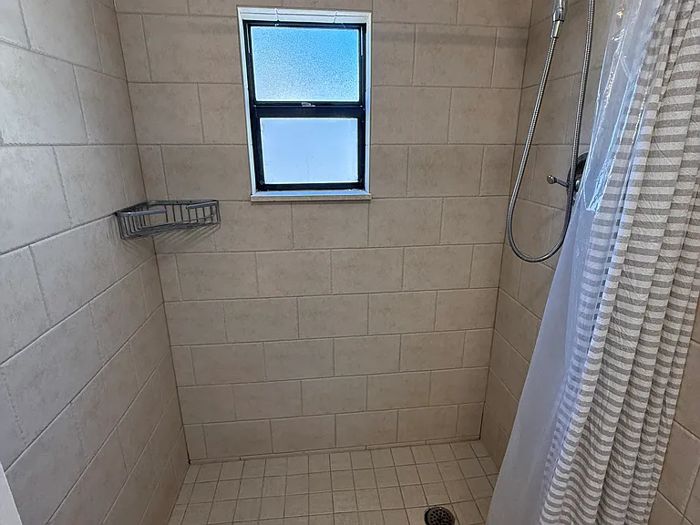 530 1/2 23rd Ave N — Photo 7