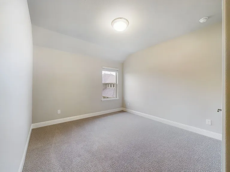 11192 Hocking Hills Dr — Photo 26