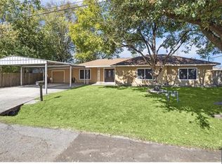 209 Stewart St, Baytown, TX 77520