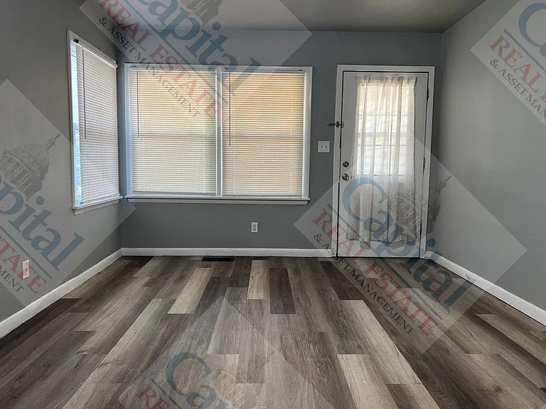 3433 NW 27th St — Photo 4