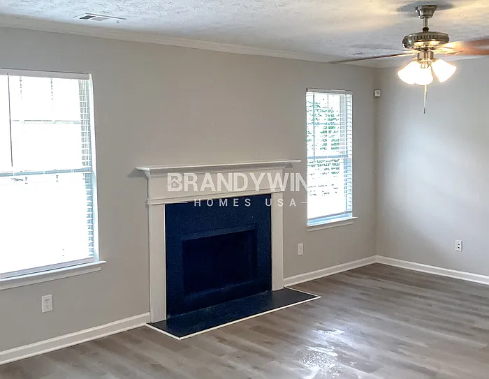 2025 Newton Estates Dr — Photo 7