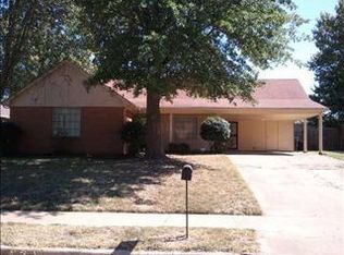 4512 Knotty Oaks Dr, Memphis, TN 38141