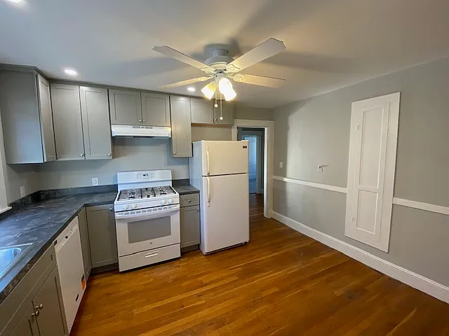 3 bed, 1200 sqft, $2,900 — Photo 4