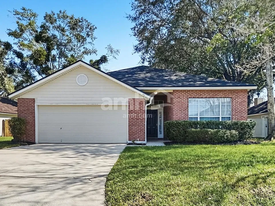 388 Summit Dr