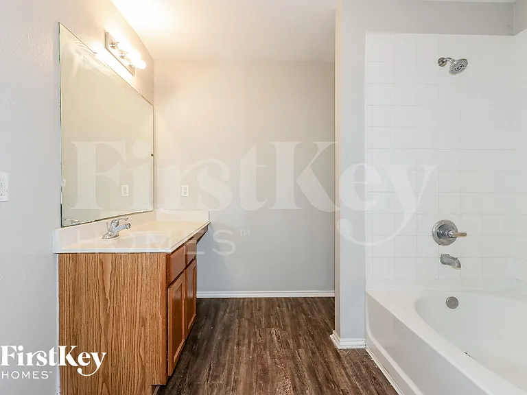 19811 Creston Cove Ct — Photo 9