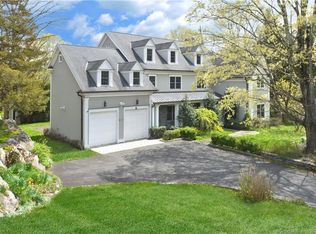 23 Old Orchard Ln, Stamford, CT 06903