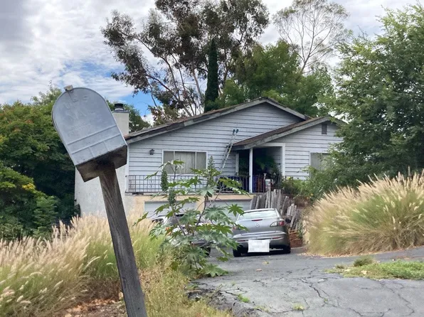 1357 Barbara Dr, Vista, CA 92084