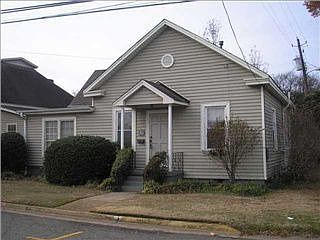 3rd image of 514 Lurleen B Wallace Blvd S