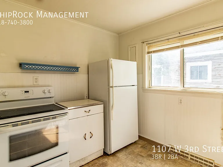 1107 W 3rd St — Photo 10
