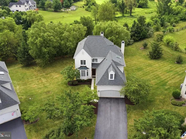 9 Regency Ct, Exton, PA 19341